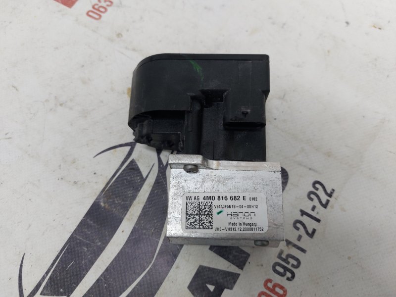 Клапан Audi Q5 2017-2024 80A 2.0 4M0816682E Б/У