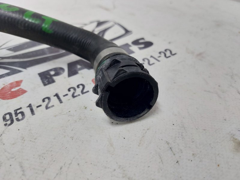 Патрубок системы охлаждения Audi Q5 80A 2.0