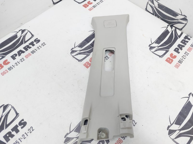 Накладка ремня безопасности передняя правая Nissan Rogue 2021 T33 2.5 769856rr0a Б/У