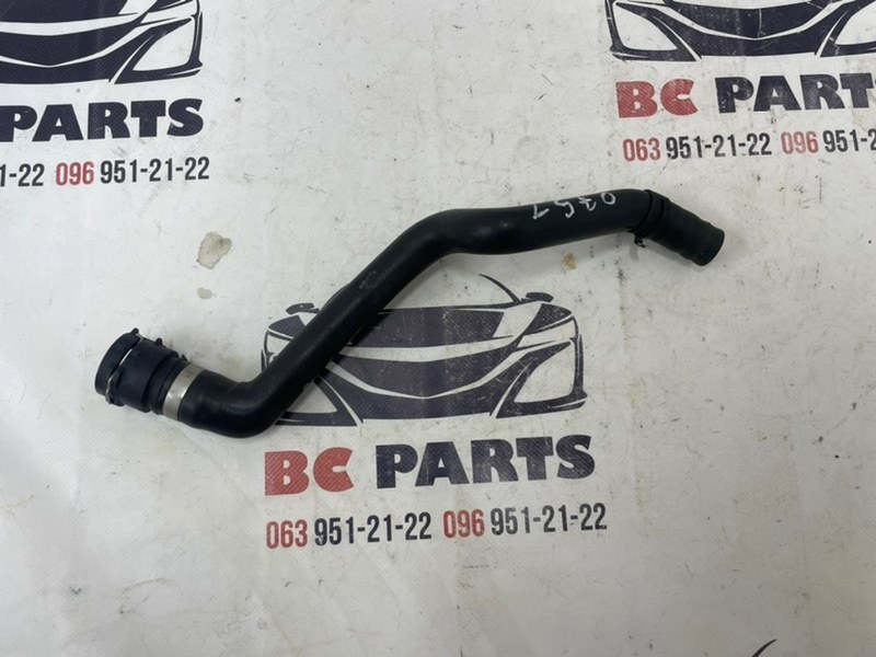 Патрубок системы охлаждения Q5 2019 2.0 Патрубок системы охлаждения Q5 2019 2.0