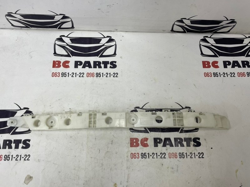 Направляющая бампера задняя левая Nissan Rogue 2018 T32 QR25 2.5 852215HA0A Б/У