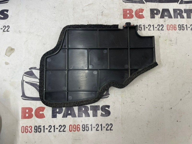 Накладка Nissan Rogue 2021 T33 2.5 788196RA0A Б/У