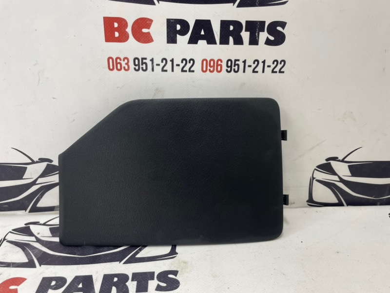 Крышка блока предохранителей Nissan Rogue 2021 T33 2.5 689646RR0A Б/У