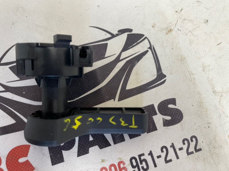 Ручка открывания капота Rogue 2021 T33 2.5