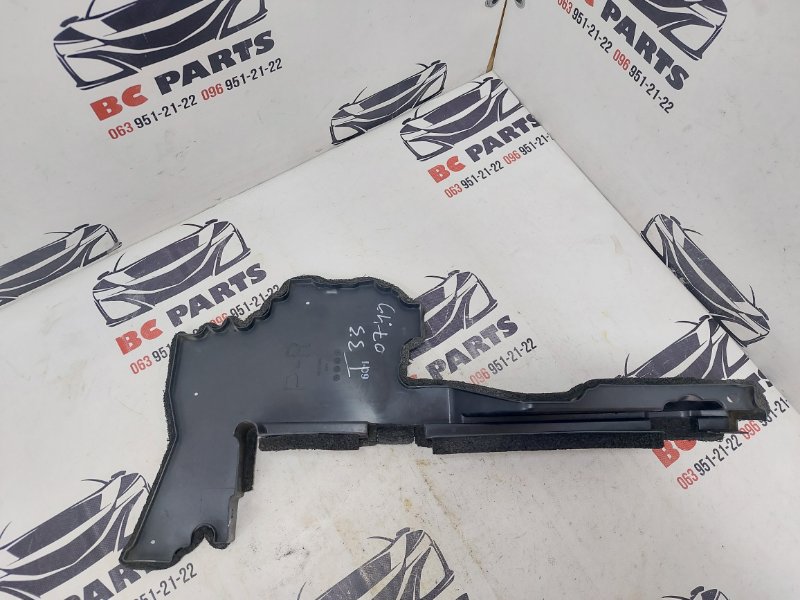 Направляющая потока воздуха правая Nissan Rogue 2021 T33 2.5 21558-6RR0A Б/У