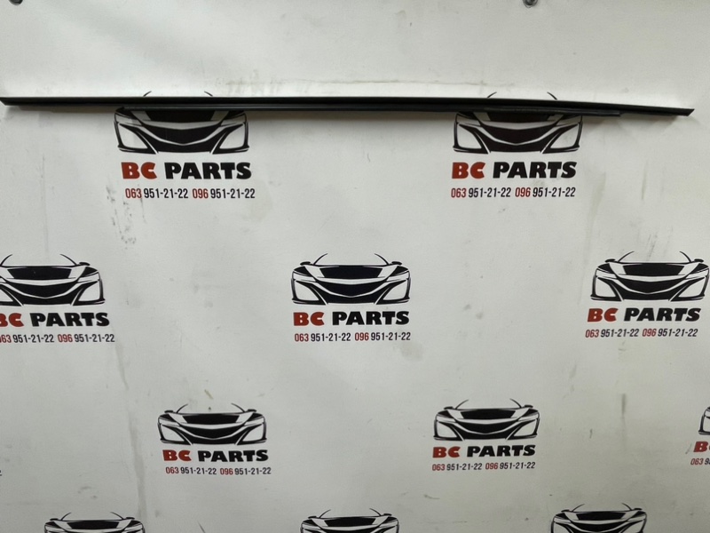 Молдинг двери задний правый Q5 2017 2.0