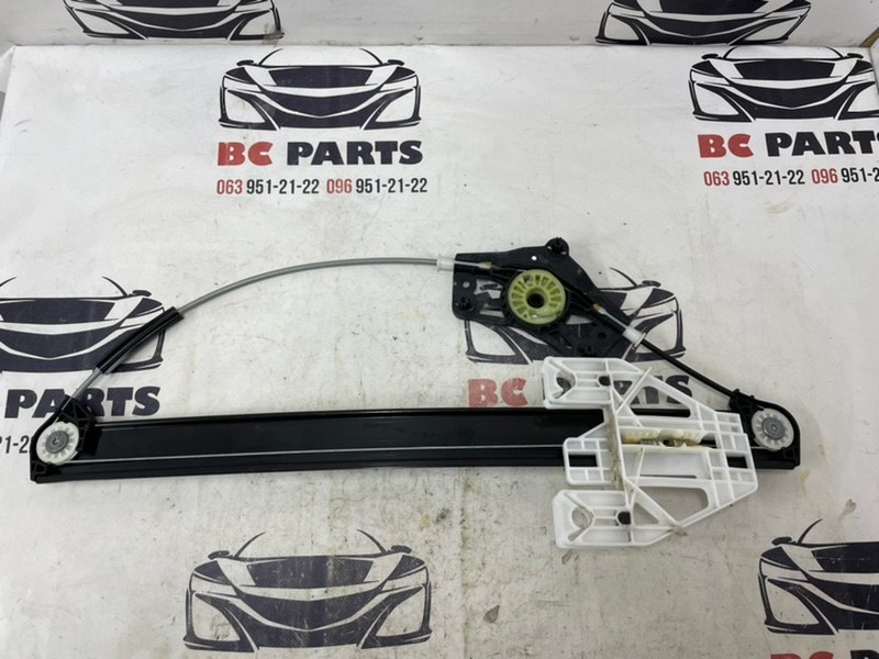 Стеклоподъемный механизм задний правый Q5 2017 2.0 Стеклоподъемный механизм задний правый Q5 2017 2.0