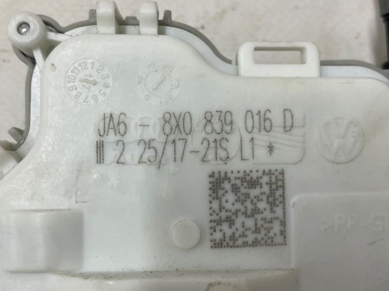 Замок боковой двери задний правый Q5 2017 2.0