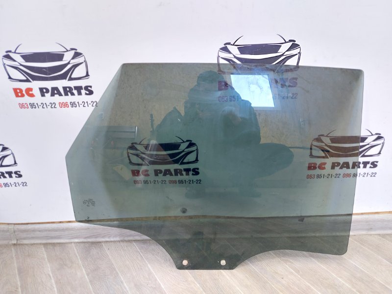 Запчасть стекло двери заднее правое Audi Q5 2017-2024 80A 80A845206A Б/У Стекло двери заднее правое Audi Q5 2017-2024 80A 80A845206A Б/У