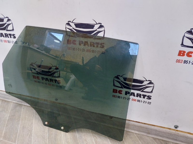 Стекло двери заднее правое Audi Q5 80A Стекло двери заднее правое Audi Q5 80A