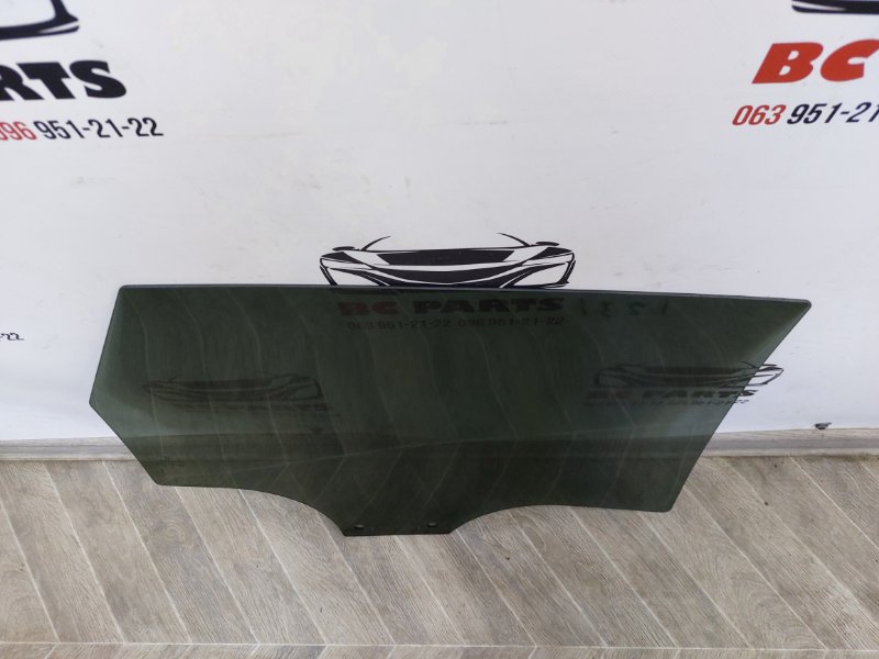 Стекло двери заднее левое Q3 2019-2024 83A