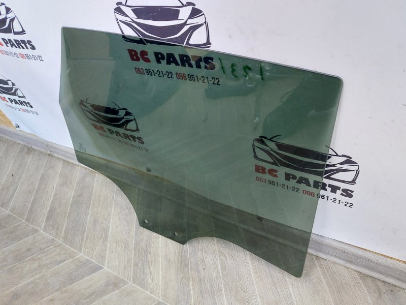 Стекло двери заднее левое Q3 2019-2024 83A