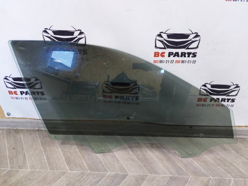 Запчасть стекло двери переднее правое Audi Q5 2017-2024 80A 80A845202A Б/У Стекло двери переднее правое Audi Q5 2017-2024 80A 80A845202A Б/У