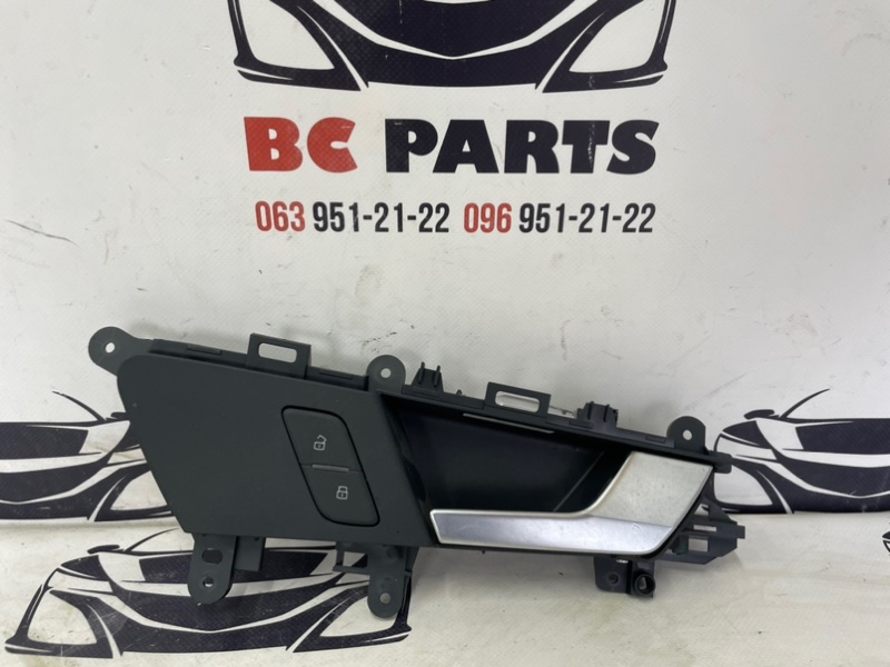 Ручка двери внутренняя передняя правая Audi Q5 2021 2.0 80A837020 Б/У
