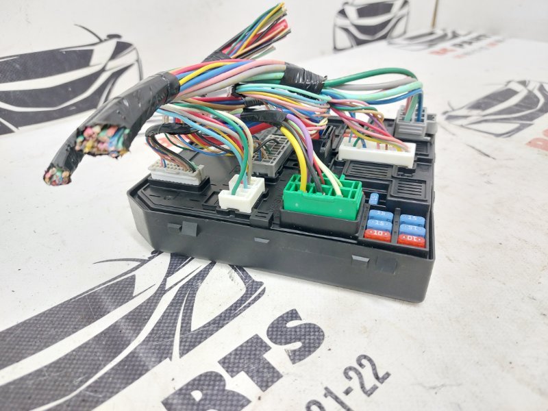 Блок IPDM Rogue 2013-2020 T32 2.5