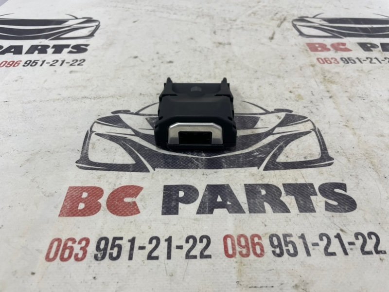 Камера на лобовое стекло Rogue 2018 T32 QR25 2.5