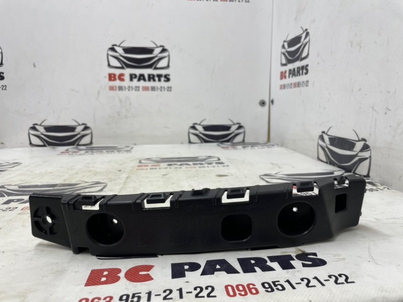 Крепление бампера заднее левое Bolt EV 2023