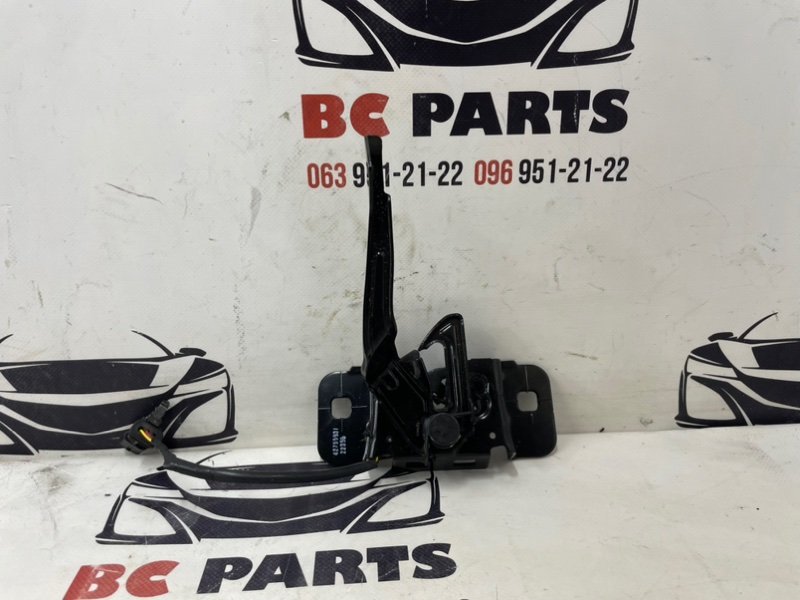 Замок капота Chevrolet Bolt EV 2023 42755931 Б/У