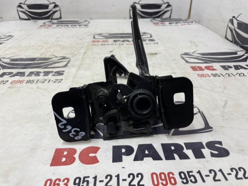 Замок капота Bolt EV 2023