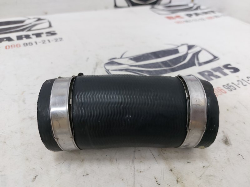 Патрубок интеркулера левый INFINITI q50 3.0