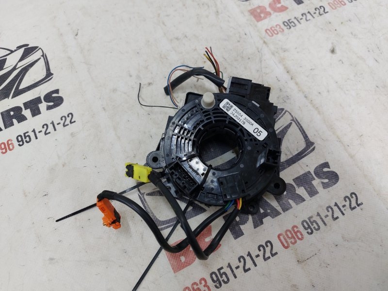 Шлейф подрулевой Sentra 2012-2021 B17 1.8 Шлейф подрулевой Sentra 2012-2021 B17 1.8