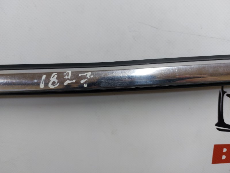 Молдинг двери передний левый Rogue 2019 T32 QR25 2.5