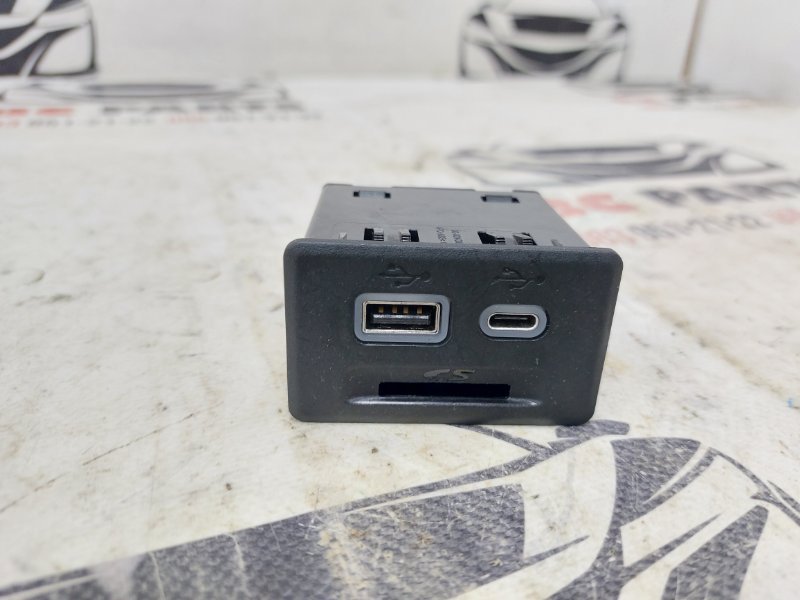 USB разъем Chevrolet Bolt EV 2023 13529869 Б/У