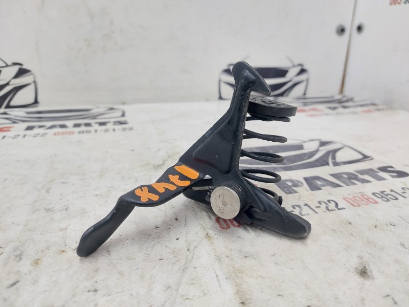 Крюк замка капота INFINITI FX35 2008-2016 S51 3.5 656701CA0A Б/У