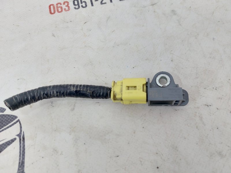Датчик удара Nissan Rogue 2013-2020 T32 2.5 985813RA0A Б/У