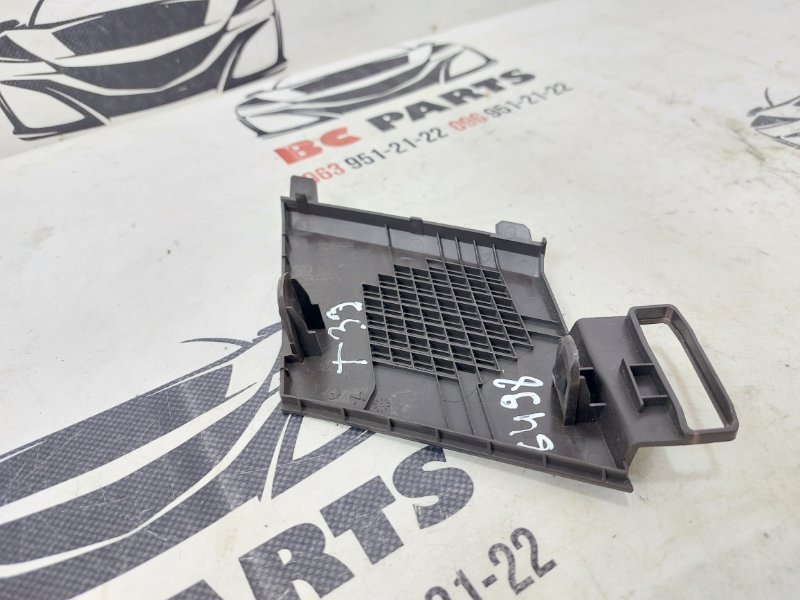Крышка динамика передняя левая Rogue 2021 T33 2.5