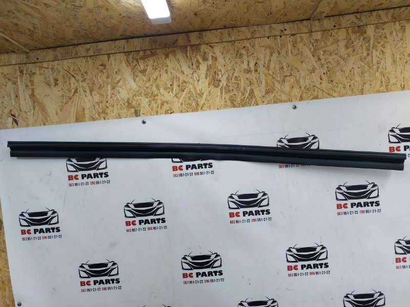 Накладка на порог наружная правая Rogue 2021 T33 2.5
