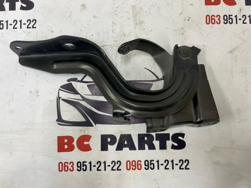 Петля капота правая Nissan Rogue 2017 T32 QR25 2.5 654004BA0A Б/У