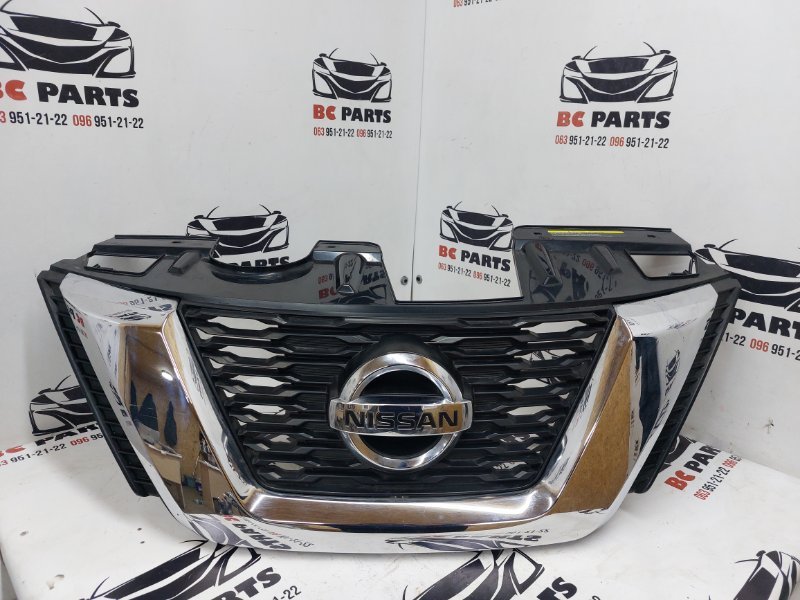 Решетка радиатора Nissan Rogue 2017 T32 QR25 2.5 623106fr0a Б/У