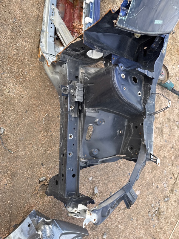 Часть кузова левый Rogue 2018 T32 QR25 2.5