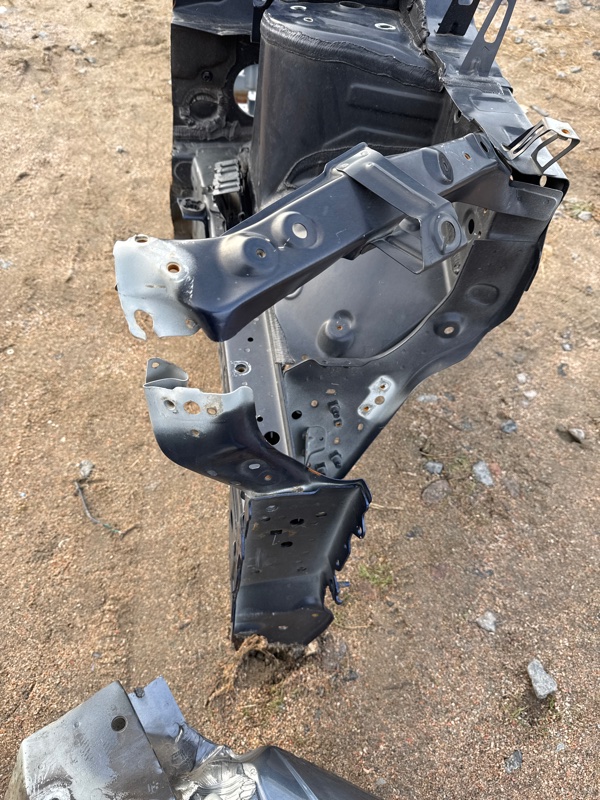 Часть кузова левый Rogue 2018 T32 QR25 2.5