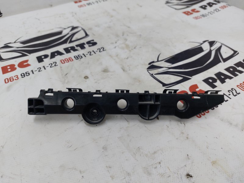 Направляющая бампера задняя правая INFINITI q50 2013-2021 3.0 852204GA0A Б/У