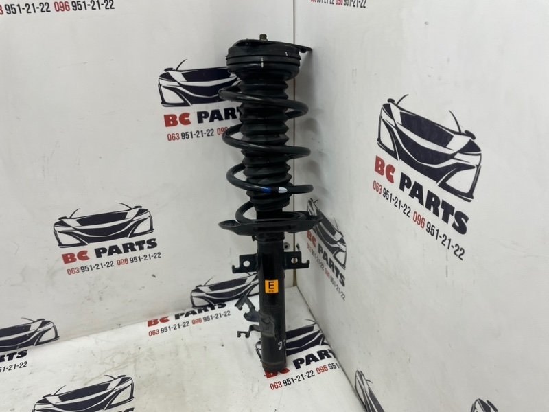 Стойка подвески передняя левая Nissan Rogue 2018 T32 QR25 2.5 E43034BF1D Б/У
