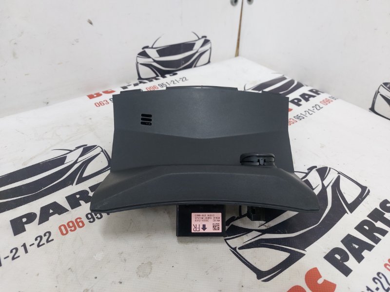USB разъем Rogue 2018 T32 QR25 2.5
