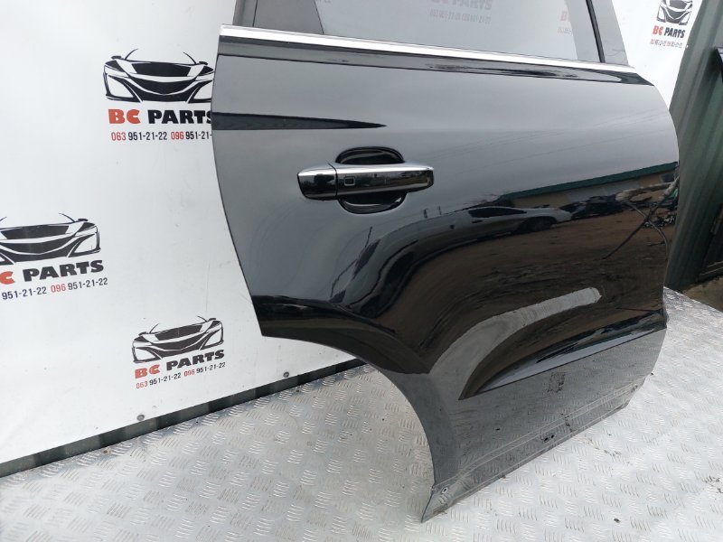 Дверь боковая задняя правая Q5 2016 3.0