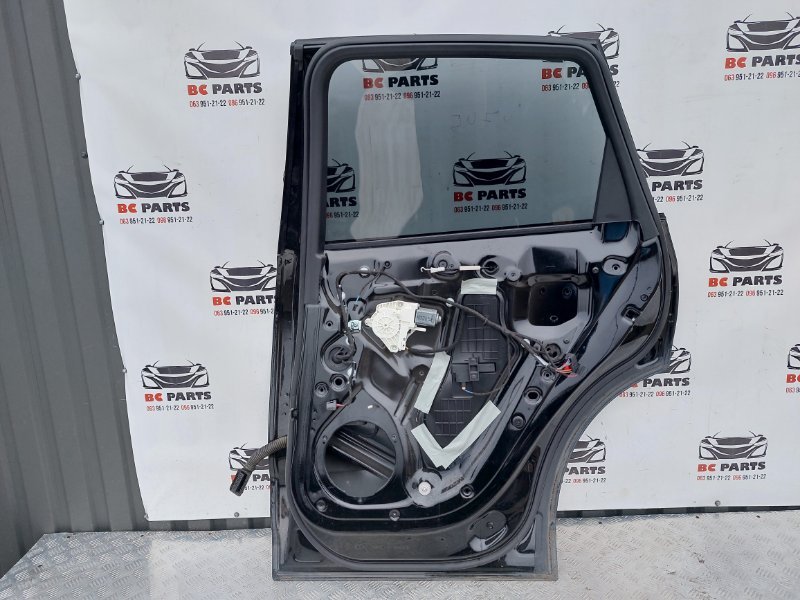 Дверь боковая задняя правая Q5 2016 3.0