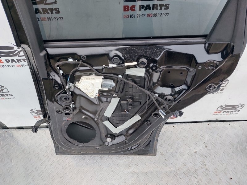 Дверь боковая задняя правая Q5 2016 3.0