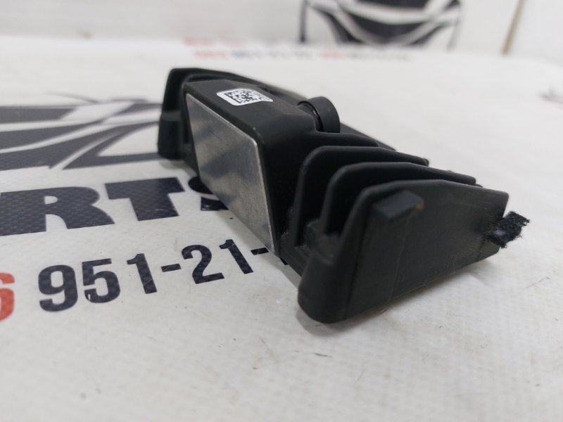 Камера на лобовое стекло Rogue 2021 T33 2.5