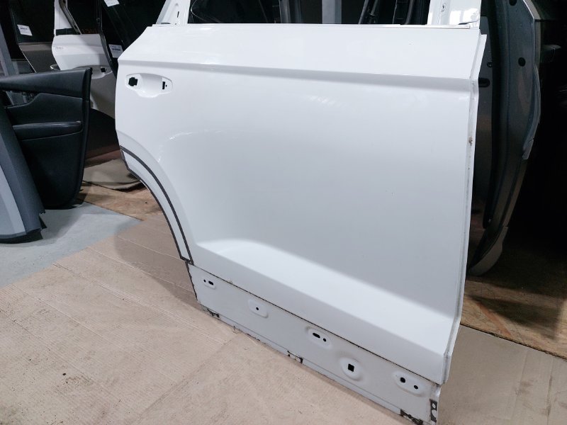 Дверь боковая задняя правая Volkswagen Taos