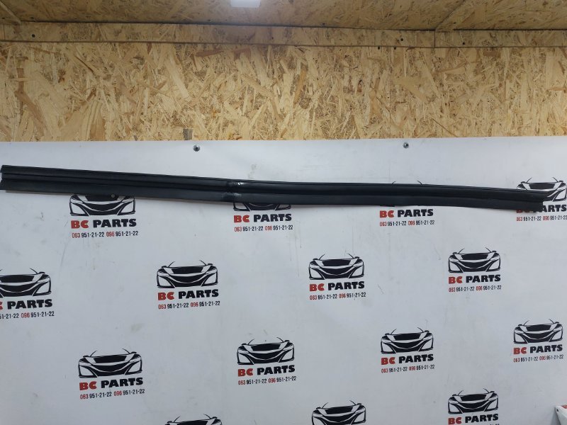 Накладка на порог наружная правая Nissan Rogue 2021 T33 2.5 80838-6RR0A Б/У