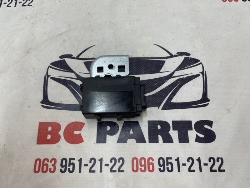 Блок gateway Nissan Rogue Sport J11 2.0