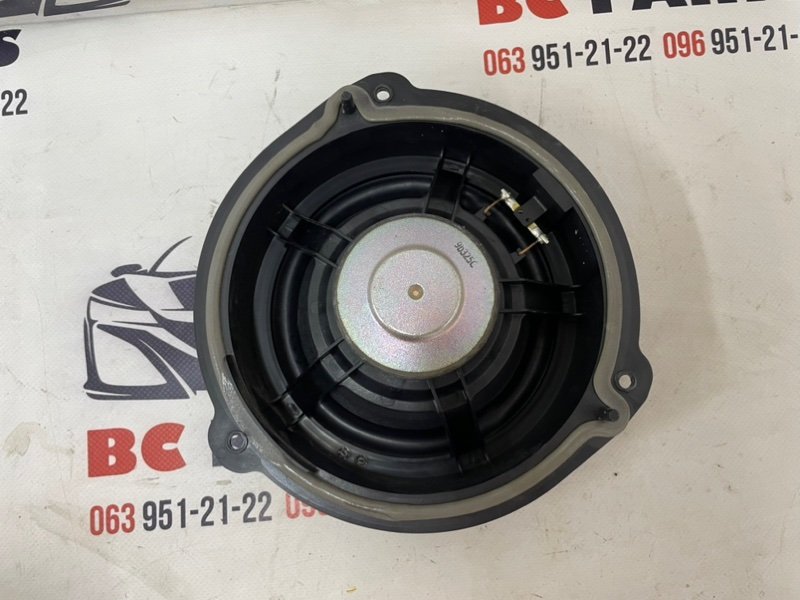 Динамик задний правый Q3 2019-2024 83A 2.0