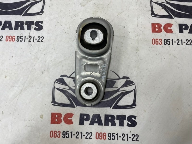 Подушка двигателя нижняя Nissan Rogue 2021 T33 2.5 113606LA0A Б/У
