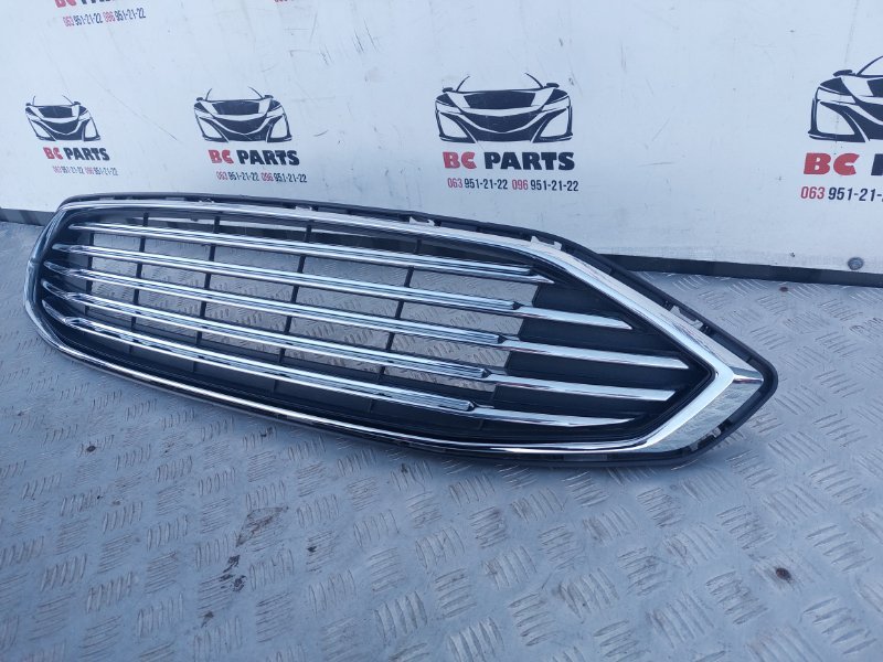 Решетка радиатора Ford Fusion MK5