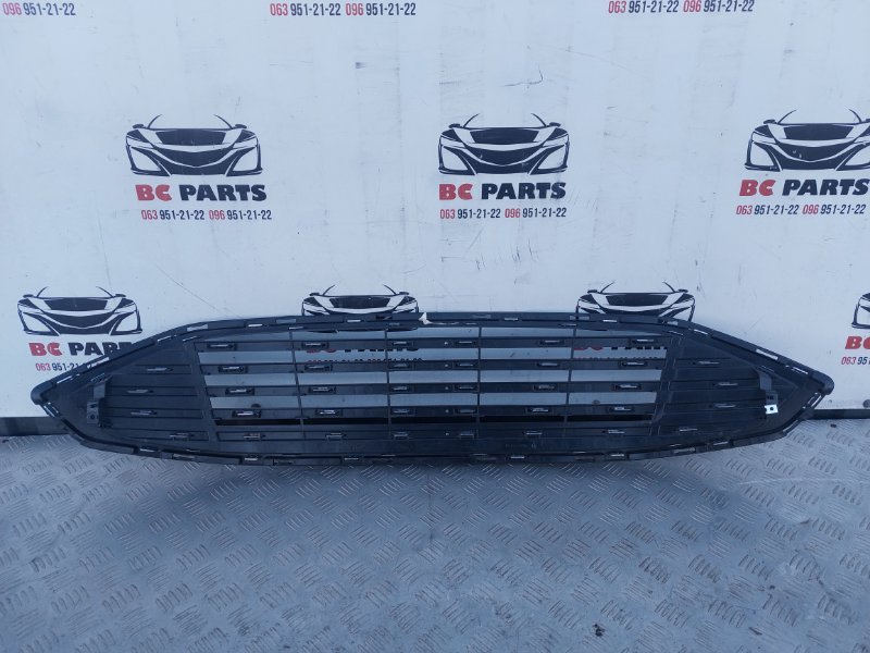 Решетка радиатора Fusion 2012-2020 MK5