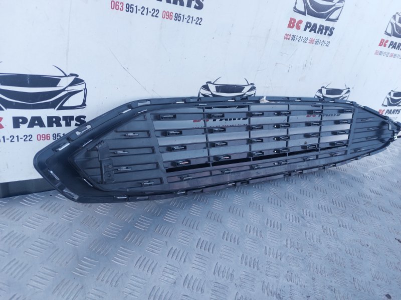 Решетка радиатора Fusion 2012-2020 MK5